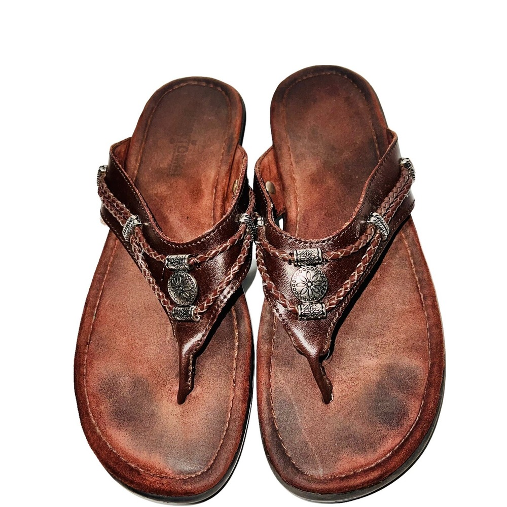 Minnetonka Brown Leather Silverthorne Thong Sandals Women's Size 8